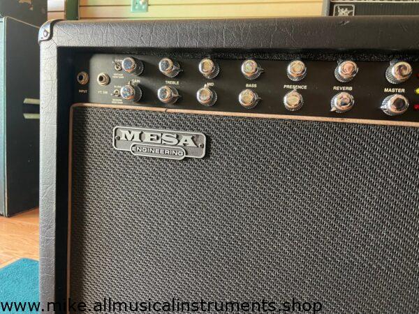 Mesa Tremoverb 2x12 Combo with Flight Case Used1