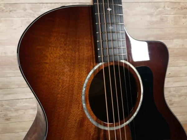 Taylor 224CE-K DLX Hawaiian Koa Acoustic Electric Used