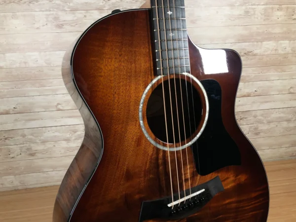 Taylor 224CE-K DLX Hawaiian Koa Acoustic Electric Used