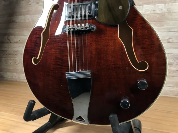 Eastwood Classic 12 Semi-Hollow Used