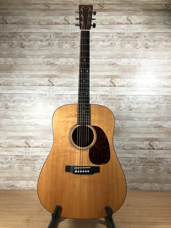 Martin D-16GT Dreadnaught