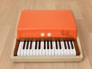 1961 Fender Rhodes Piano Bass Pre-CBS Vintage Electric Piano Fiesta Red Top, Raymac Tines