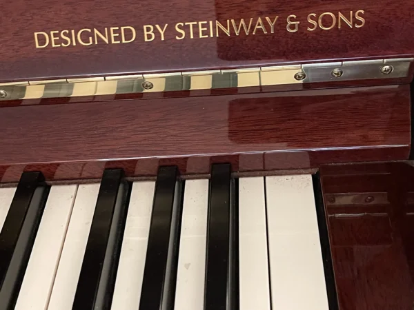 Boston by Steinway & Sons UP-118E PE 2012 - high-polish mahogany.