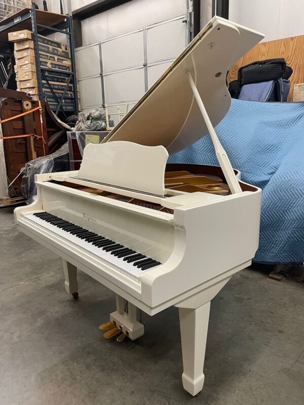 Baby grand piano Bergmann size 5’2''