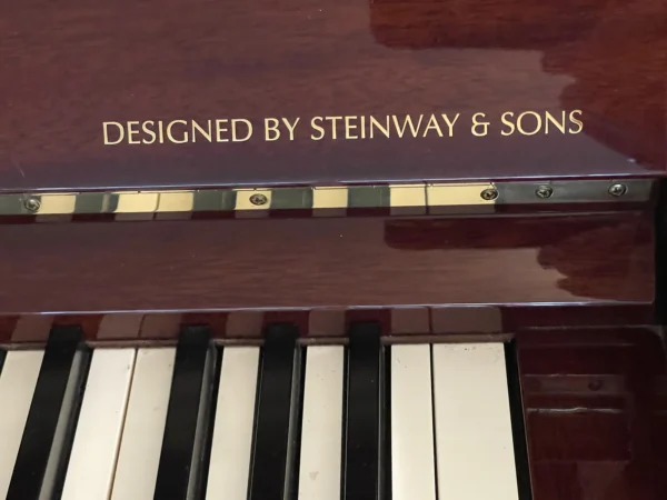 Boston by Steinway & Sons UP-118E PE 2012 - high-polish mahogany.